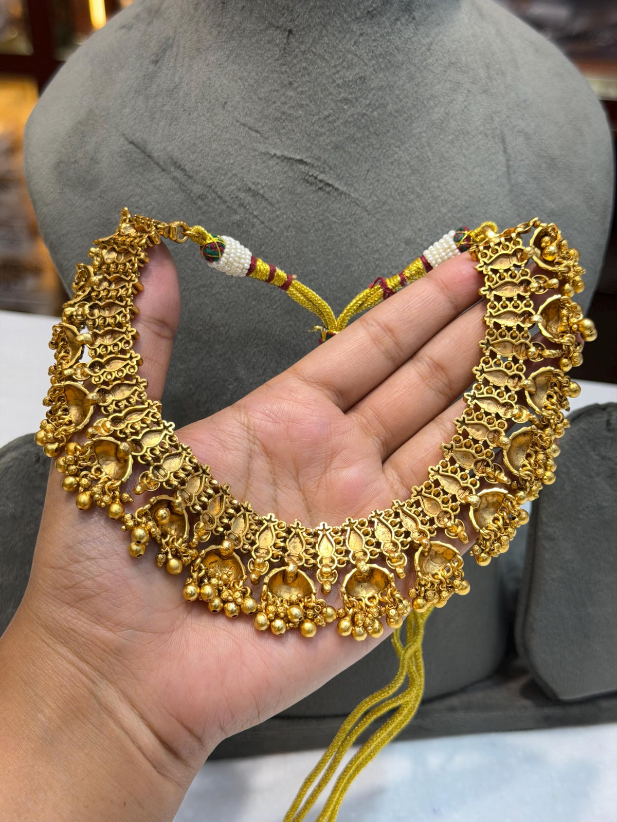 Indian Jewelry Gold Necklace Antique Gold Plated Bridal Choker South India Golden Temple Set