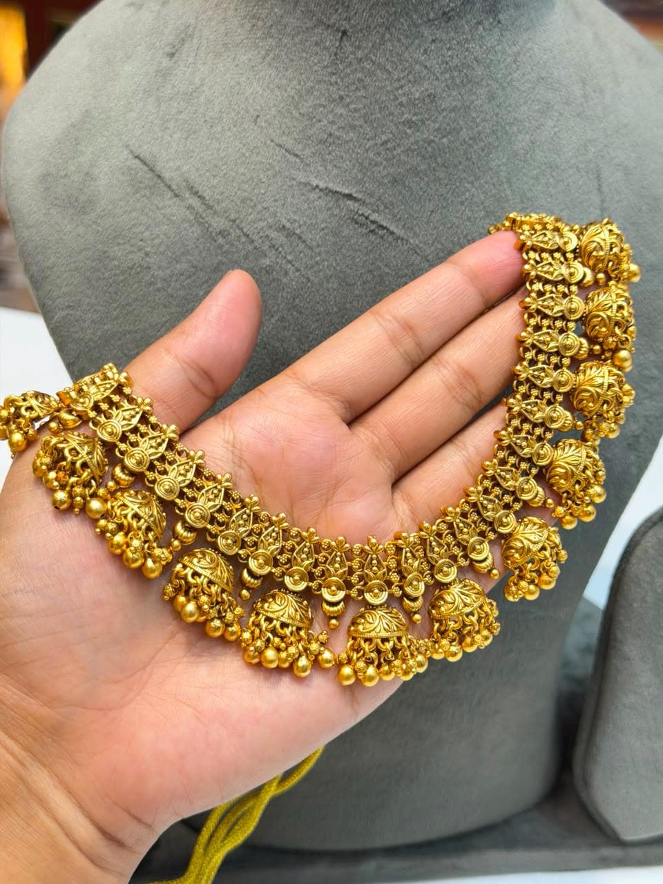 Indian Jewelry Gold Necklace Antique Gold Plated Bridal Choker South India Golden Temple Set
