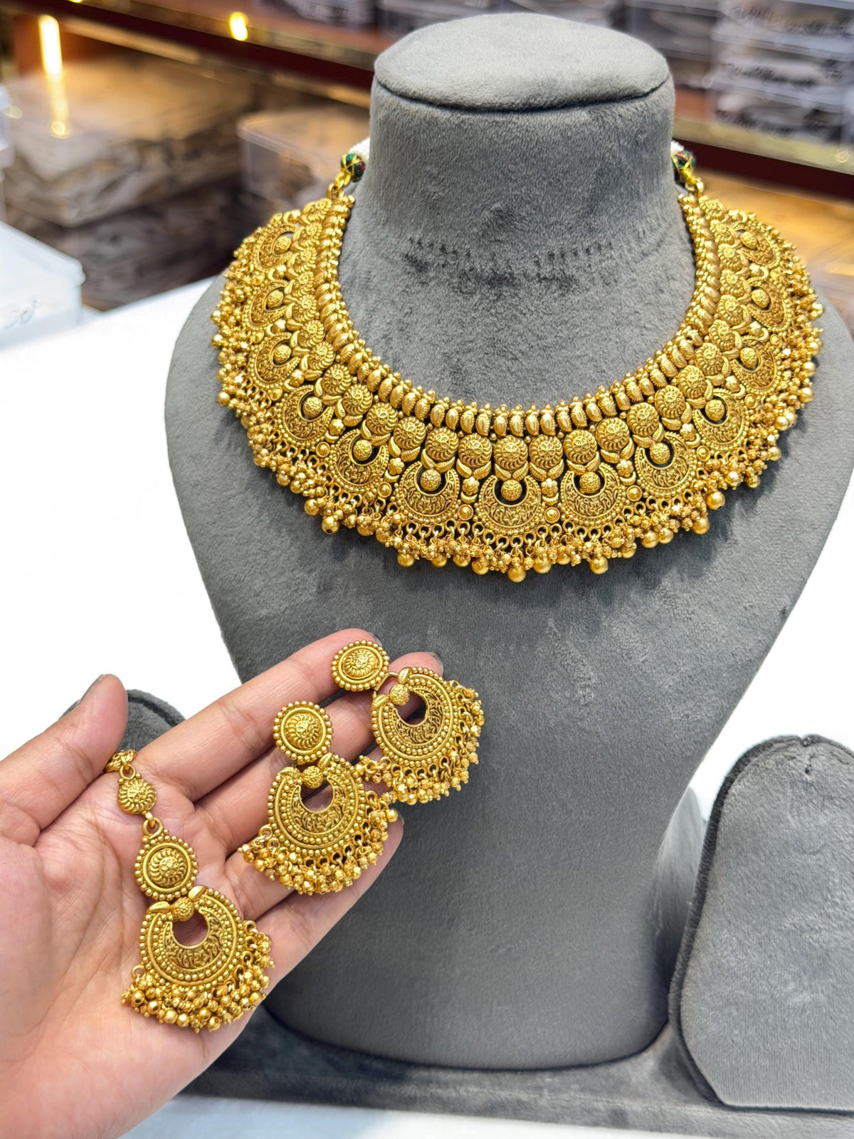 Indian Necklace Antique Gold Jewelry South India Jewelry Golden Choker Chandbali Earrings Maang Tikka