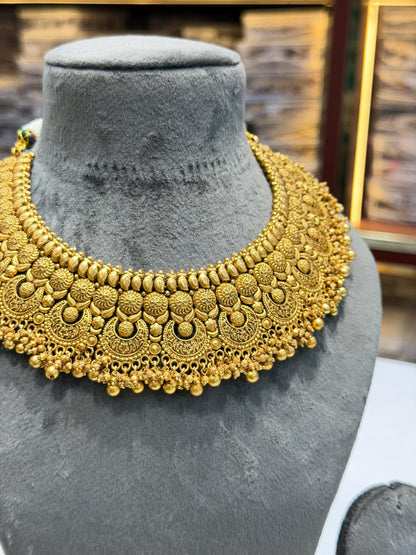 Indian Necklace Antique Gold Jewelry South India Jewelry Golden Choker Chandbali Earrings Maang Tikka