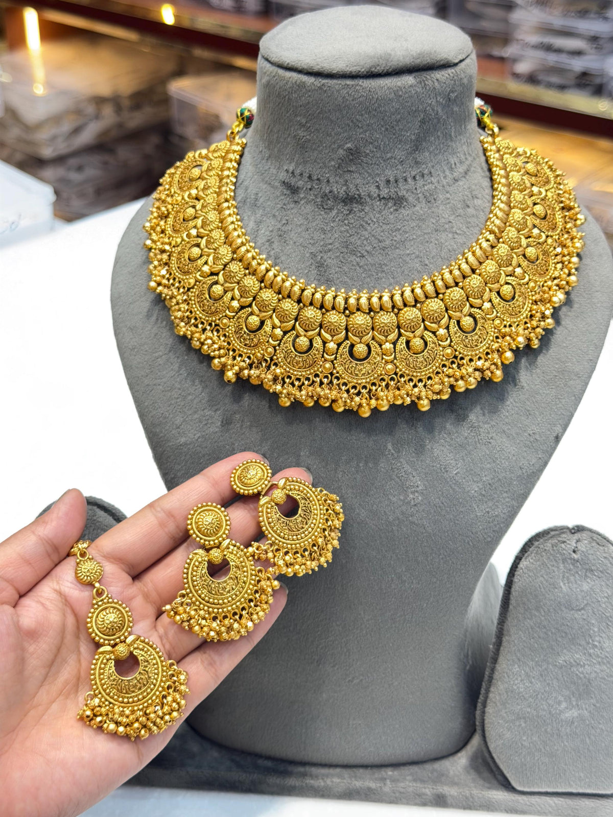 Indian Necklace Antique Gold Jewelry South India Jewelry Golden Choker Chandbali Earrings Maang Tikka